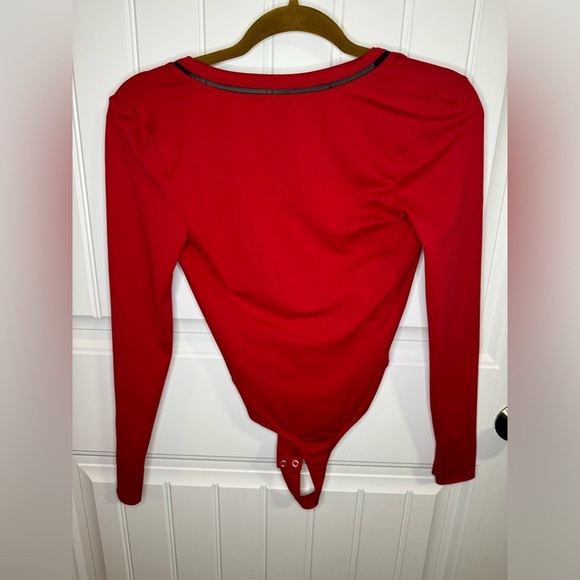 Good American Red and Black V Neck Lowdown Bodysuit - Picture 5 of 7